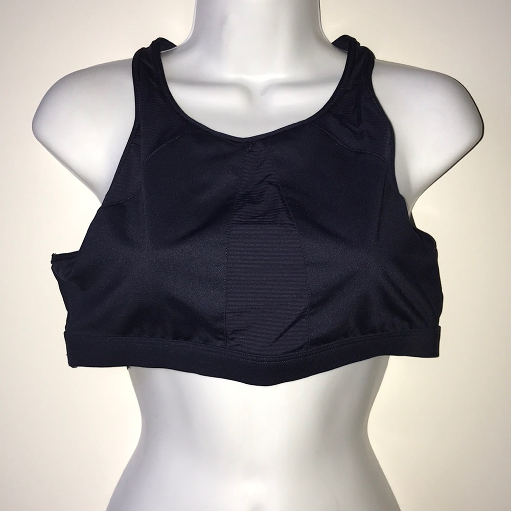 NEW Victoria’s Secret sports bra